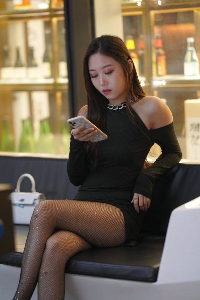 牛男街拍 美丽的网袜女孩 [187P8V-10.4GB]