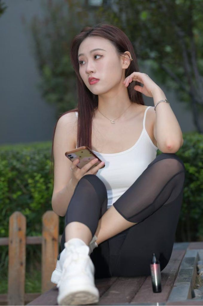 一始街拍作品  何必太多情 [788P2V-38.8GB]