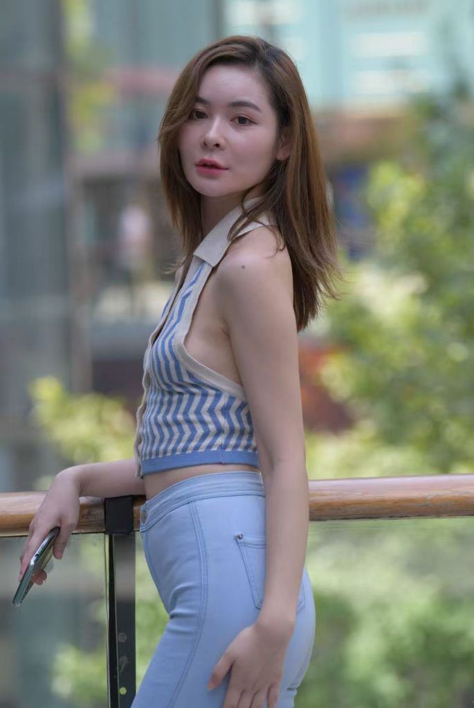 一只麋鹿摄影作品  露背蓝牛美女 [564P-10.2GB]
