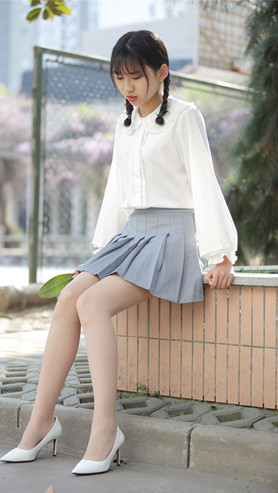 百褶裙肉丝小姐姐(39P)[64M/JPG]