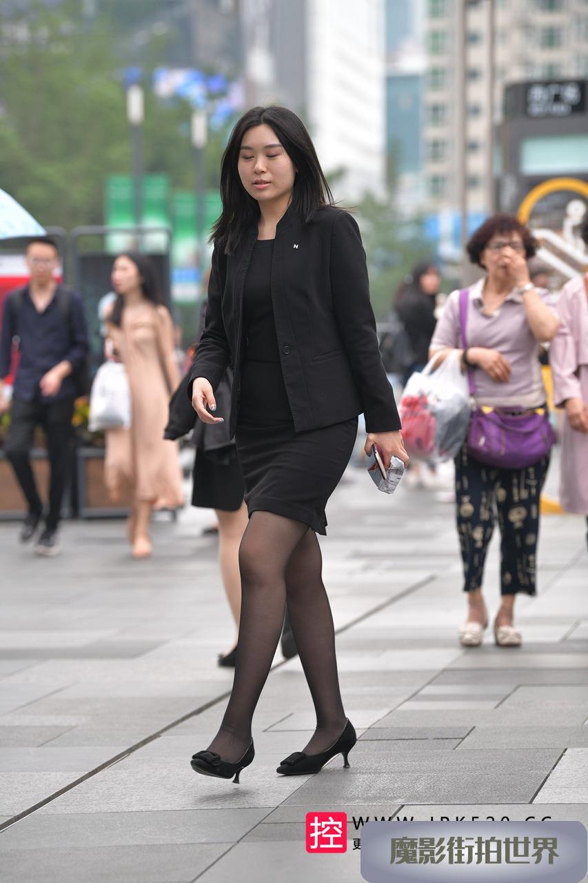 典型的职工制服黑丝小姐姐3A3946[199M]