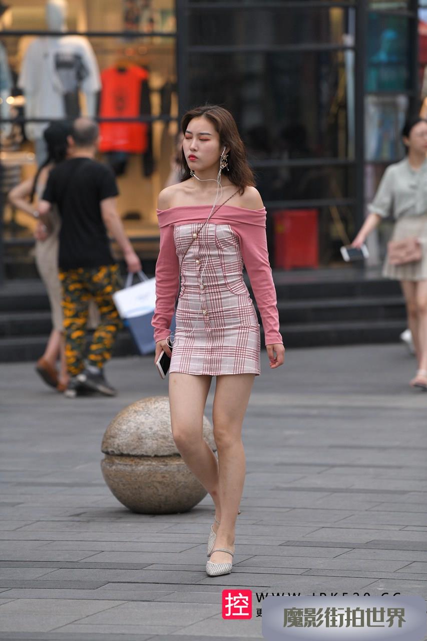 抹胸包屯裙长腿美女3A3737[550M]