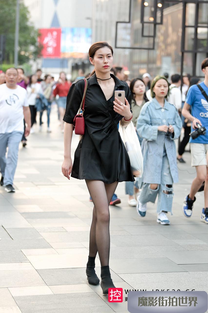 高跟长腿黑丝美女3A3561[317M]
