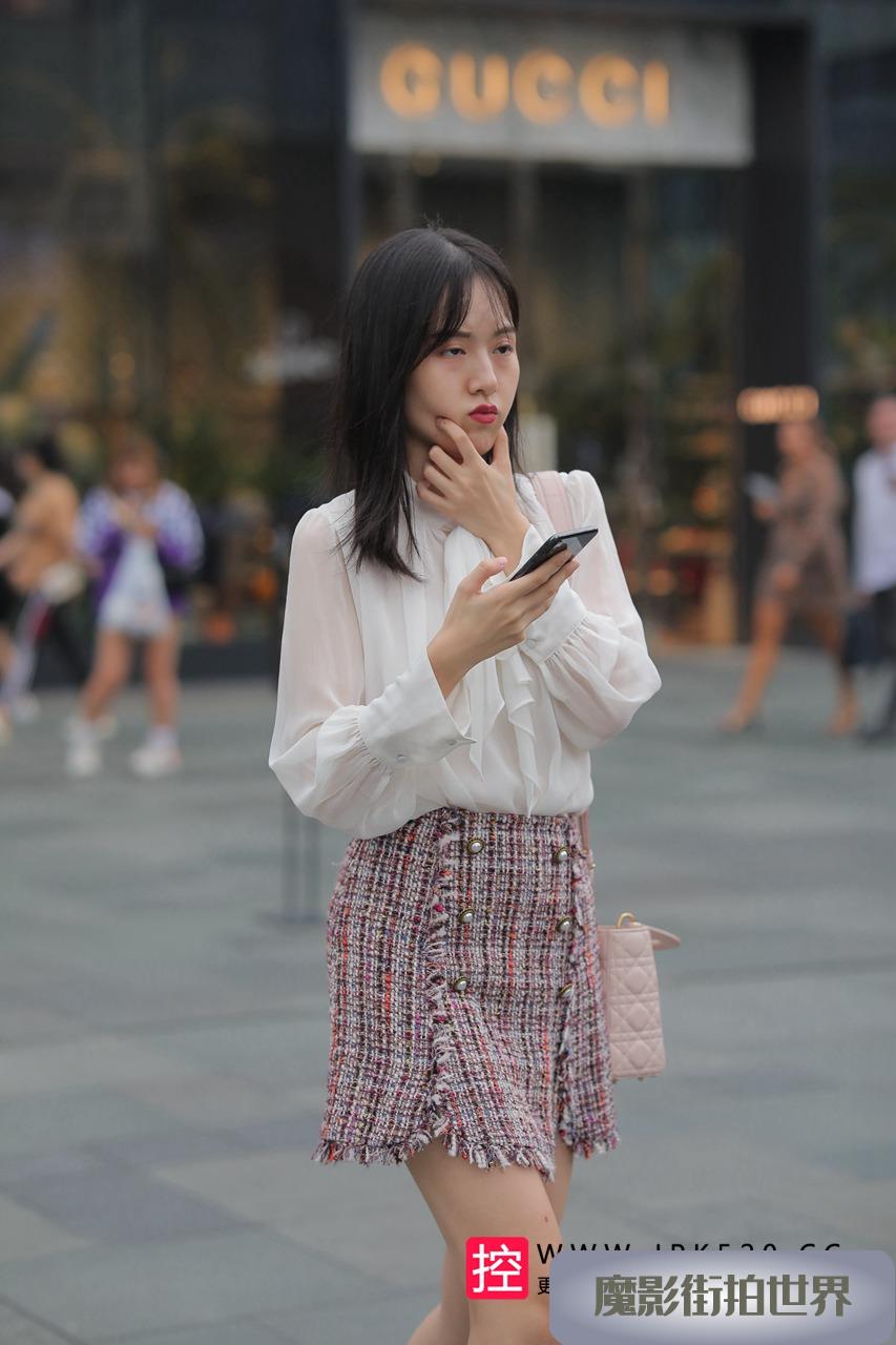 好美的小姐姐有点高冷3A3585[184M]