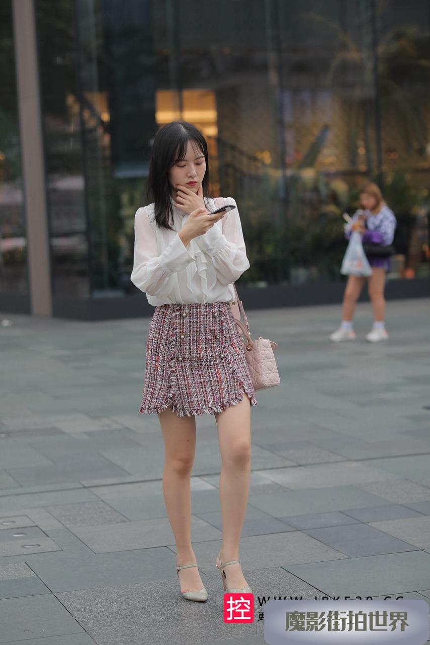 好美的小姐姐有点高冷3A3585[184M]