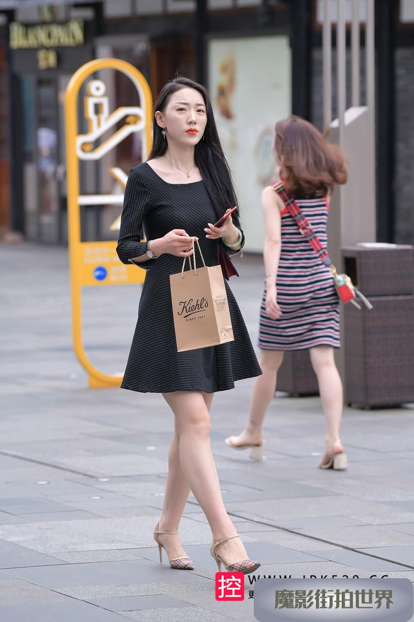 保养得真好的高跟美女3A3345[193M]