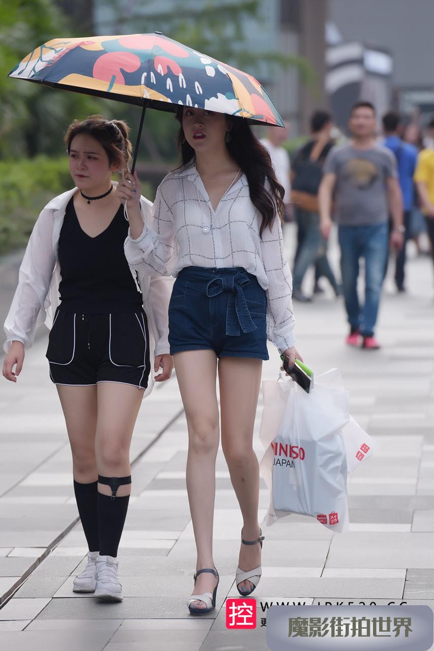 白白嫩嫩的长腿3A2977[547M]