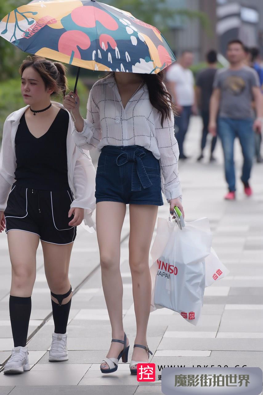 白白嫩嫩的长腿3A2977[547M]