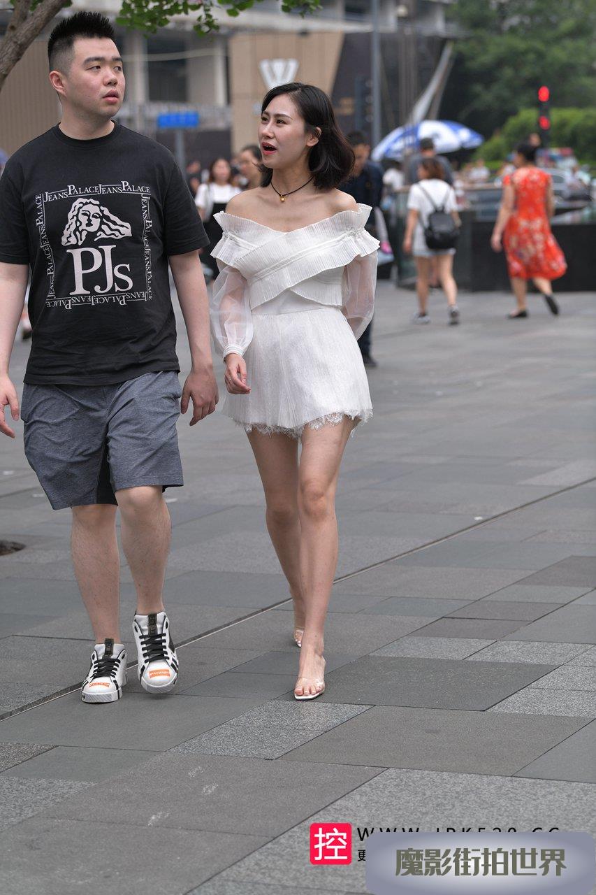 纯洁的美腿女友3A3374[827M]