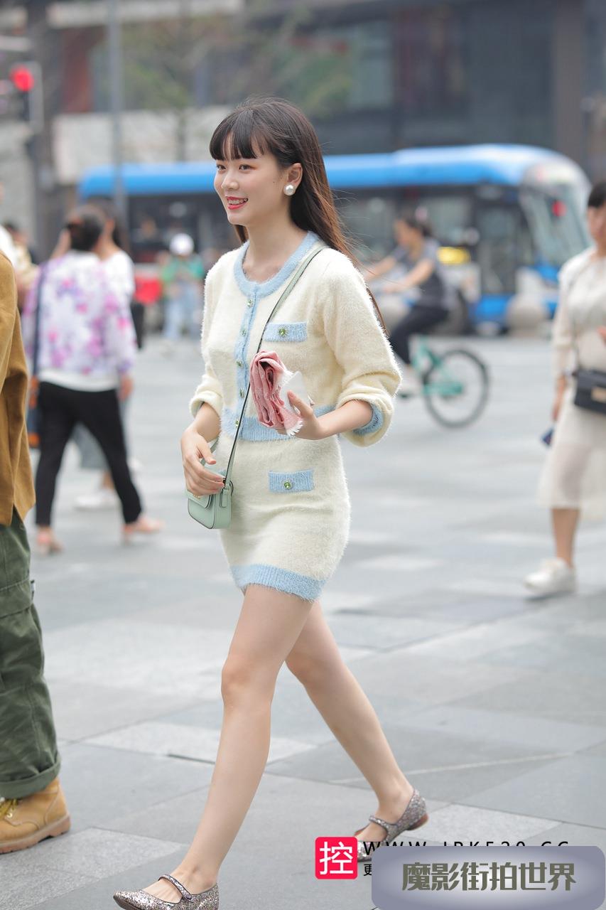 可爱甜美的小女生3A2903[280M]