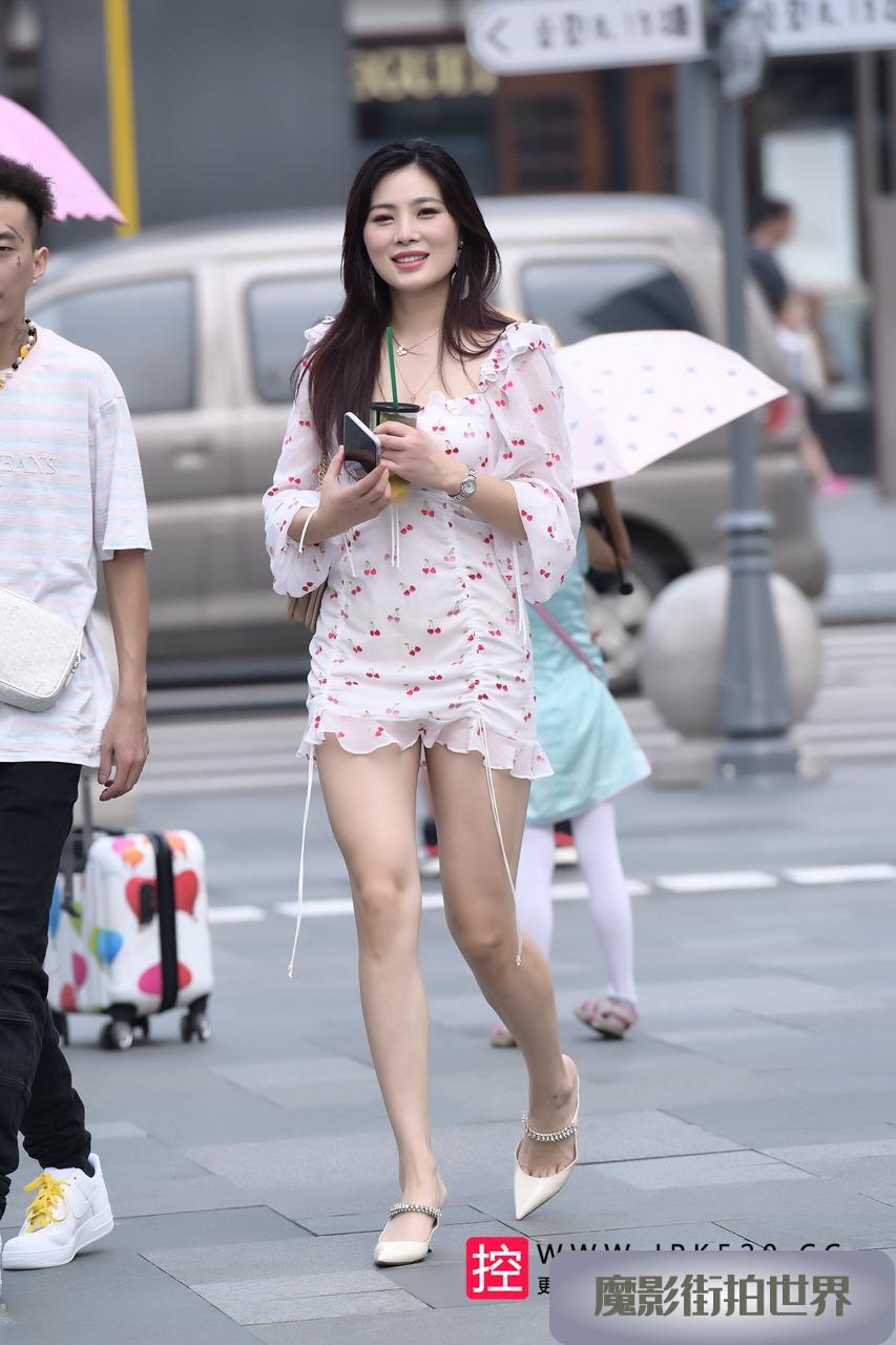 高挑的美女3A2799[475M]