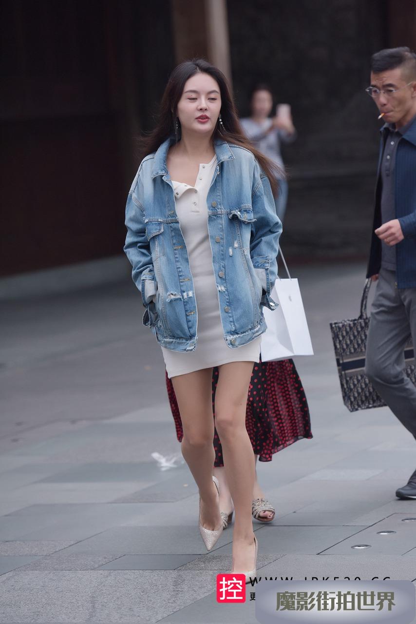 牛子长衣小姐姐3A2713[1.11G]