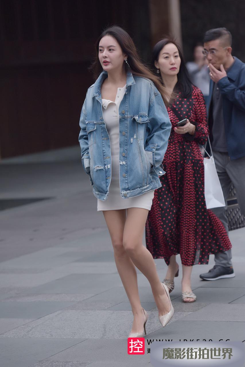 牛子长衣小姐姐3A2713[1.11G]