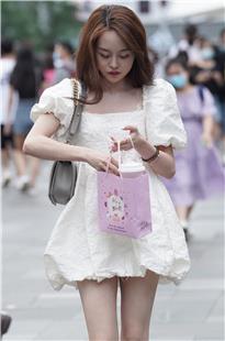 好白嫩的美腿3A2528[331M]
