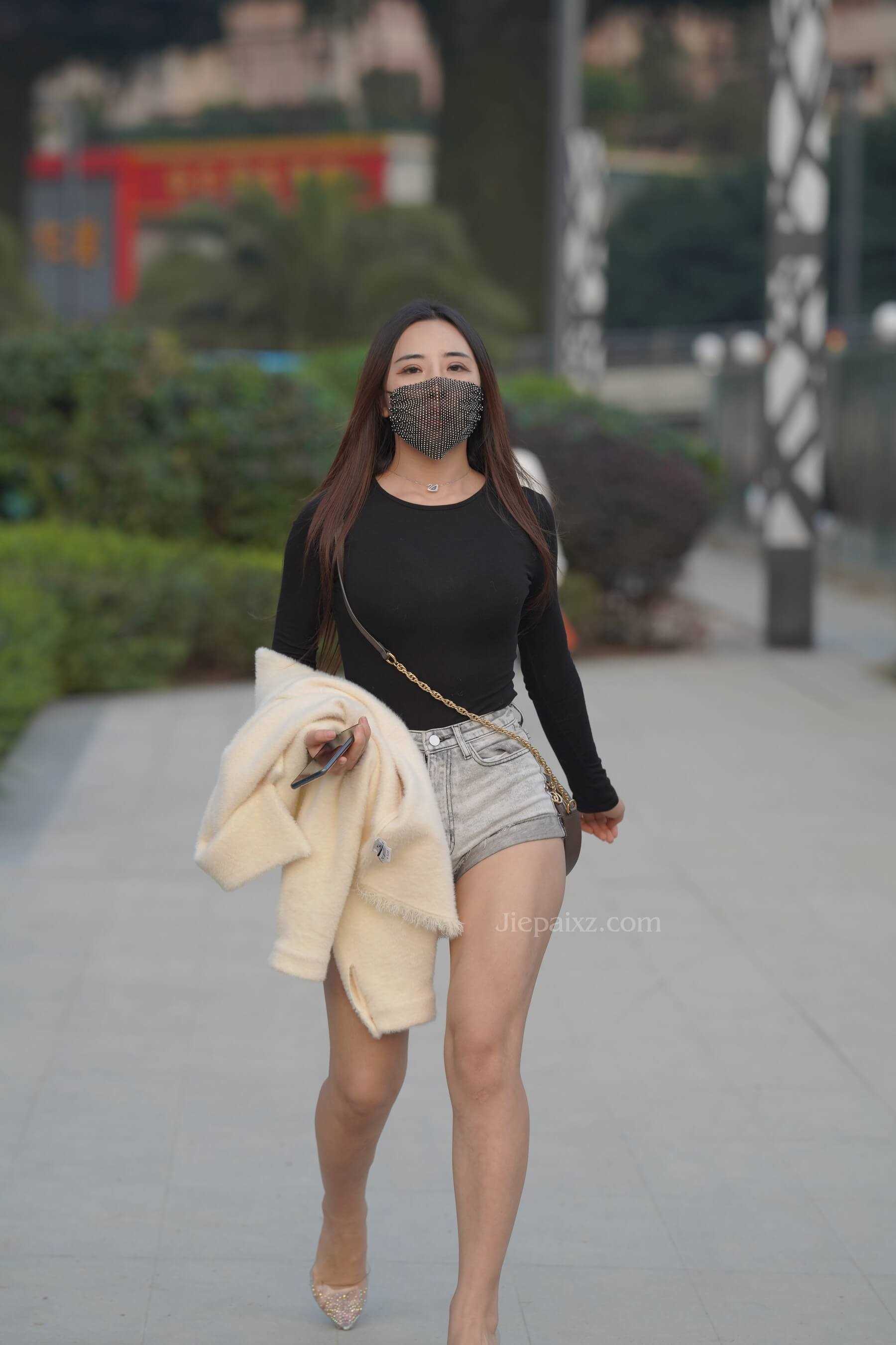 凯恩模拍作品●热牛美臀美女 【套图+视频】