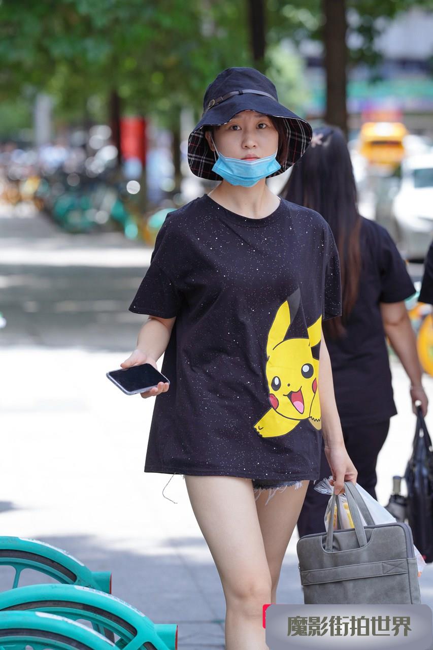 路边偶遇美腿小姐姐3A2316[707M]