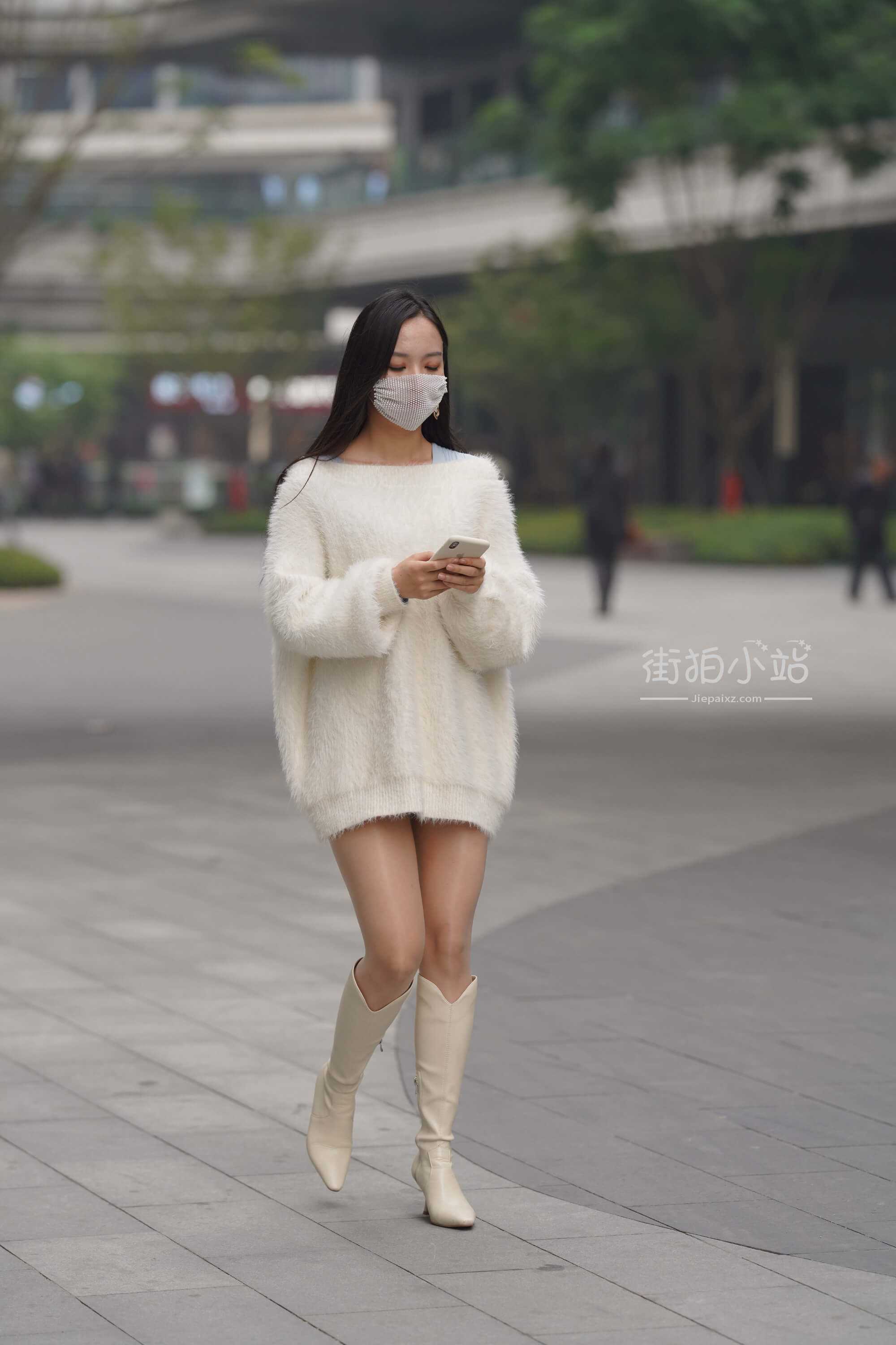 牛仔裙美女 【图片➕视频】