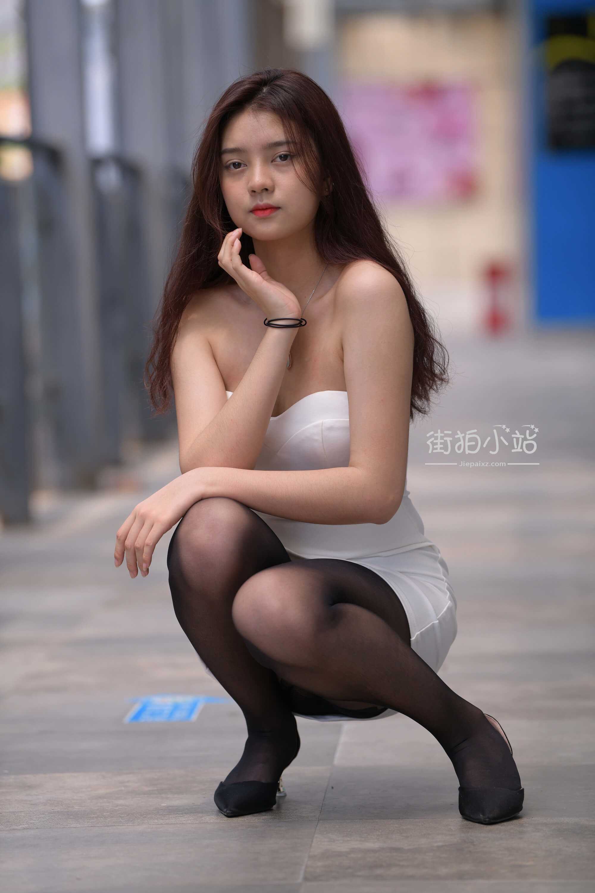 丝袜长腿美女 【图片➕视频】