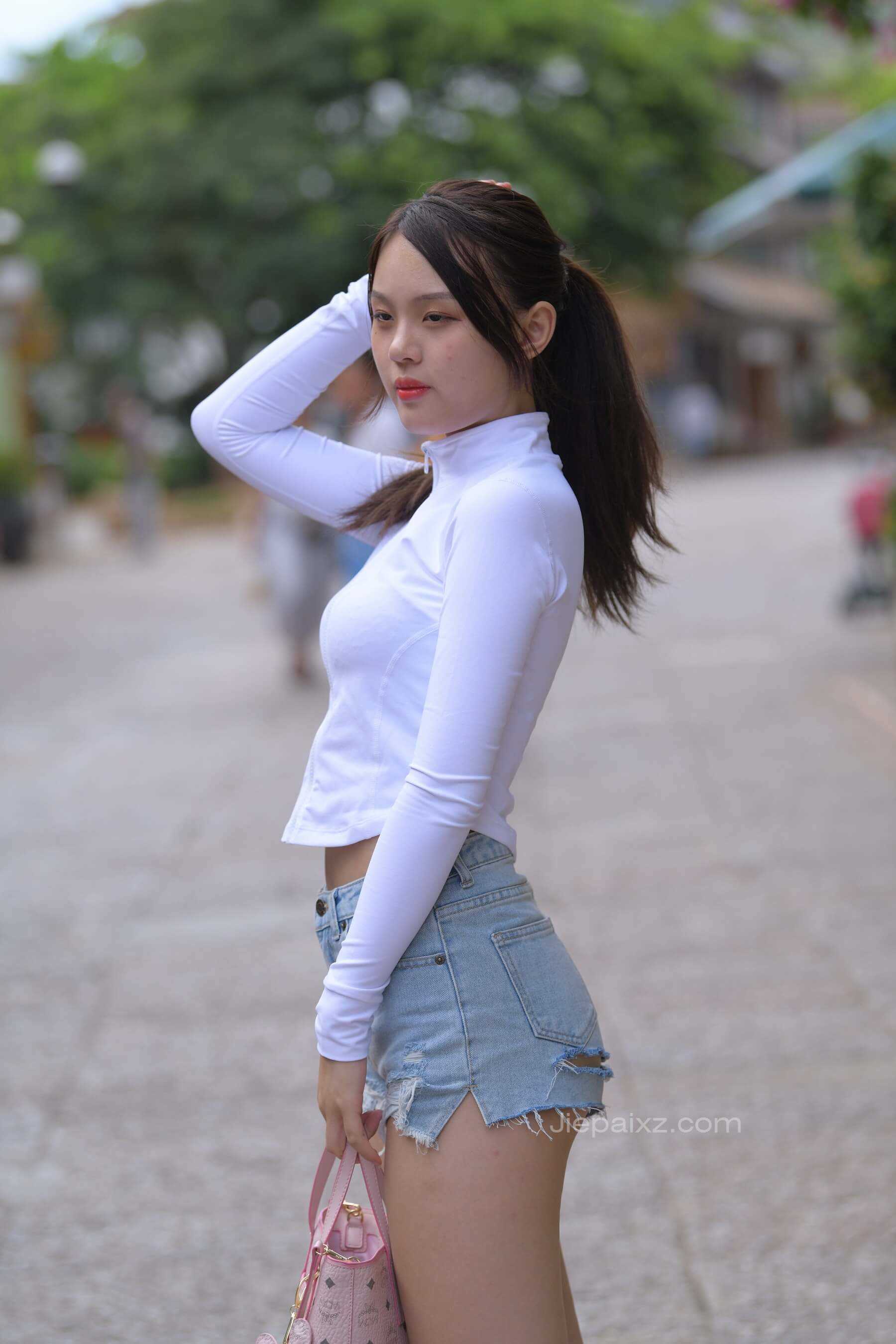 【红石大理旅拍作品】第六篇：热裤小妹