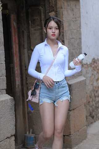 【红石大理旅拍作品】第六篇：热裤小妹