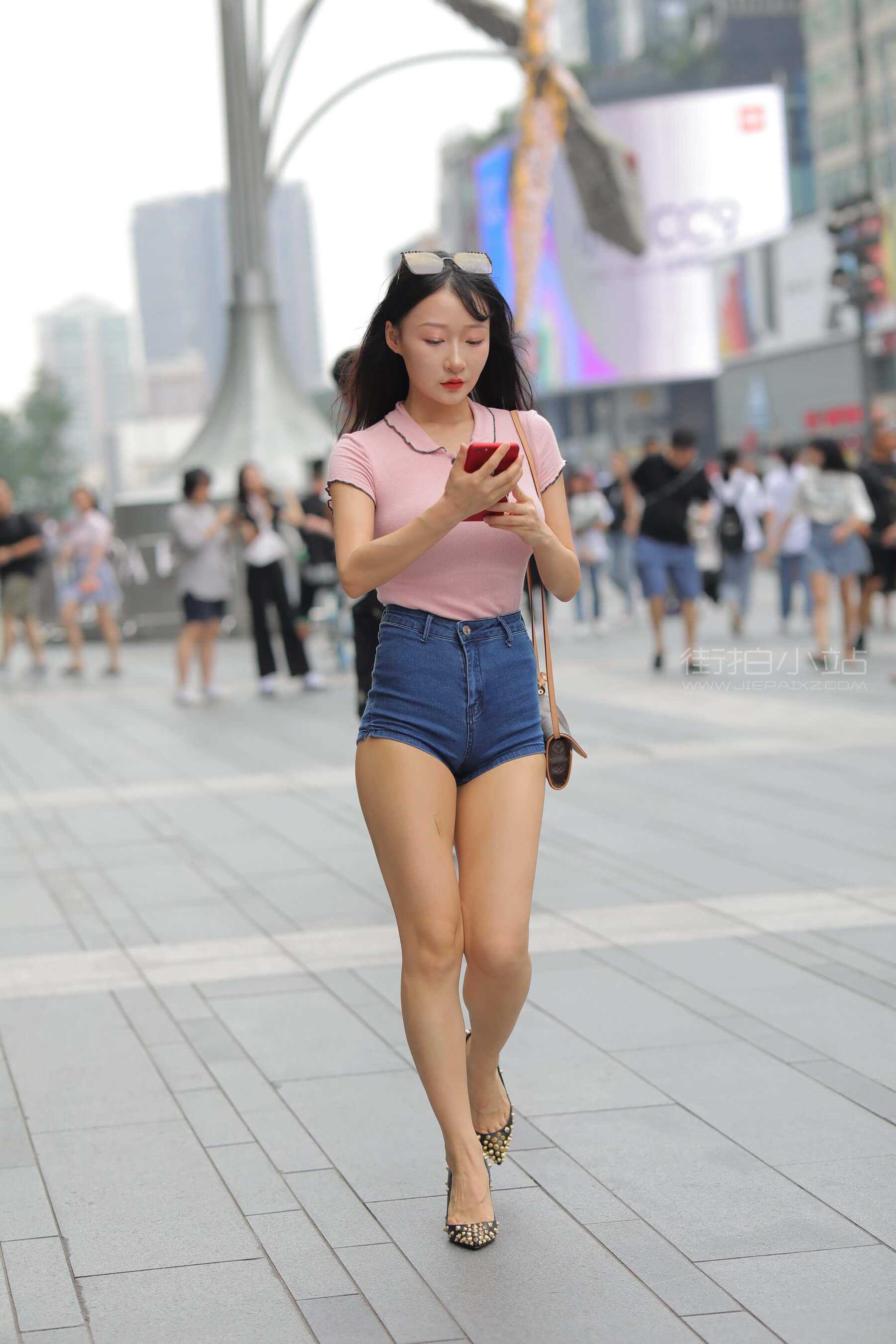 凯恩街拍摄影作品●热裤美女 【套图+视频】