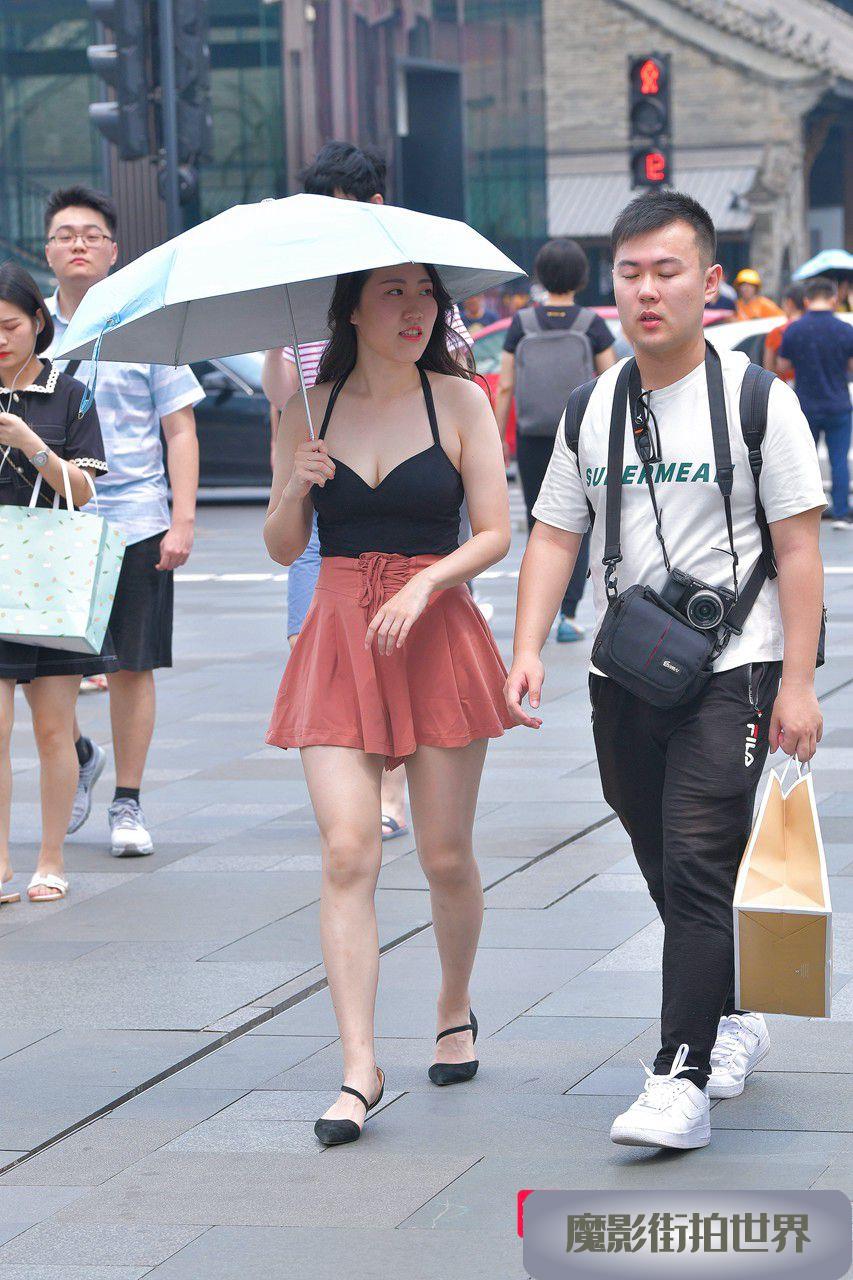 短裙美腿美女3A1730[506M]