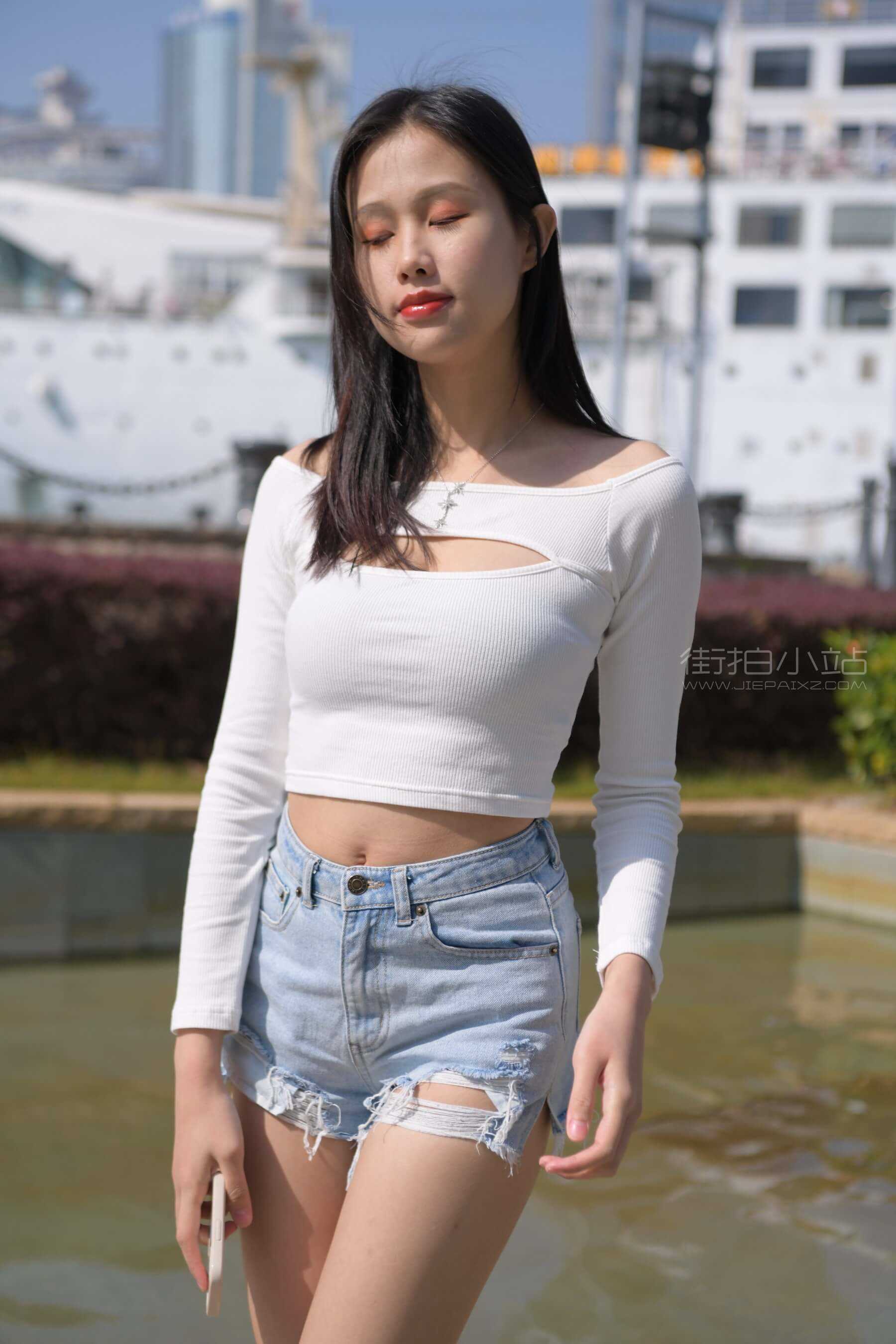 红石摄影作品●美腿热裤女孩 【套图+视频】