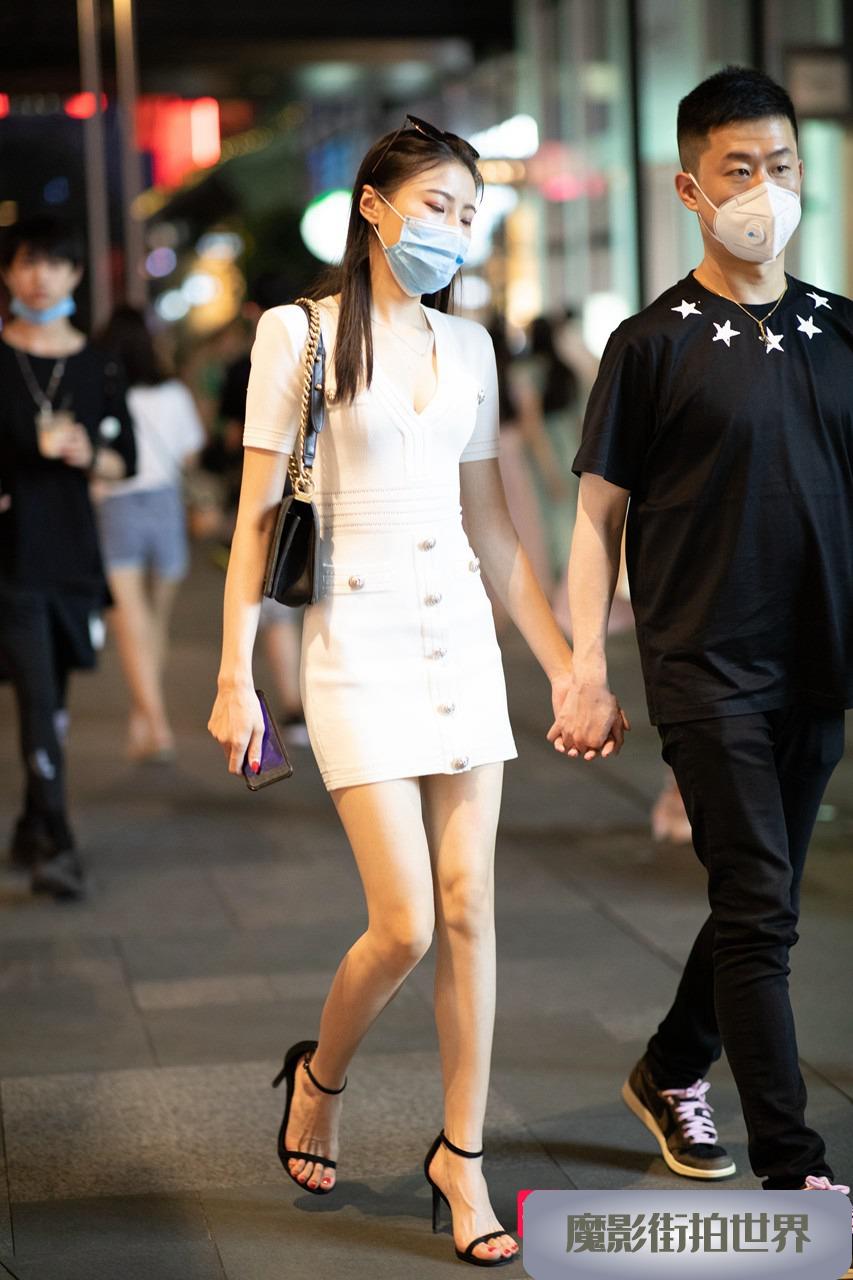 修长美腿女友3A1596[912M]