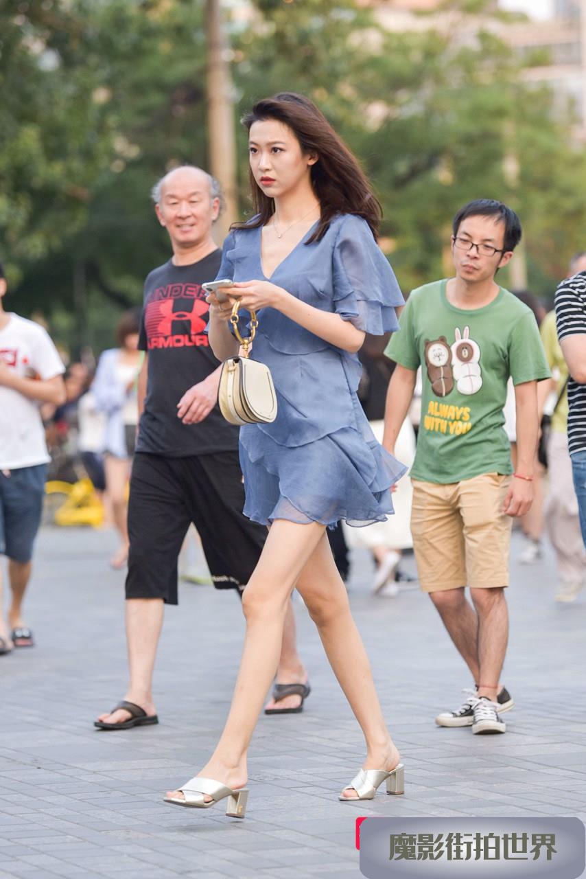 性感长腿短裙女郎3A1595[42M]