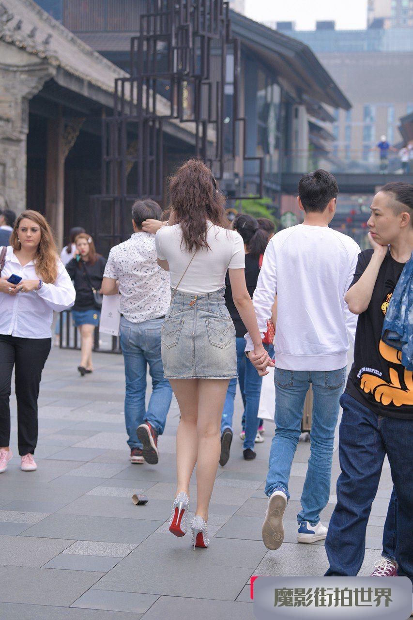 柳丁高跟，白皙美腿女友3A1364[793M]