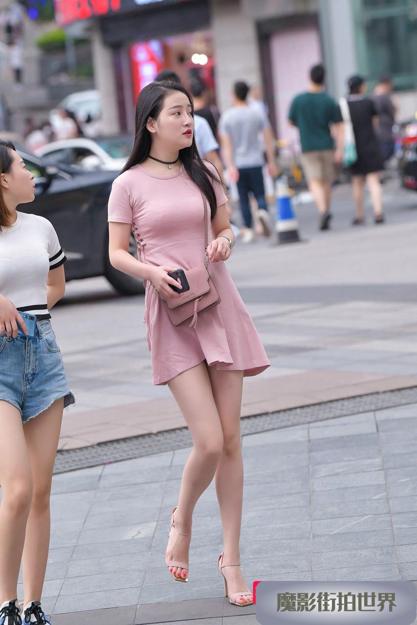 白嫩美腿小姐姐3A1320[330M]