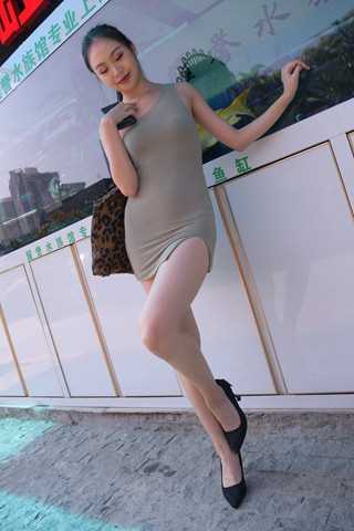 魂魂街拍作品&灰色包臀短裙美腿美女 【套图+视频】