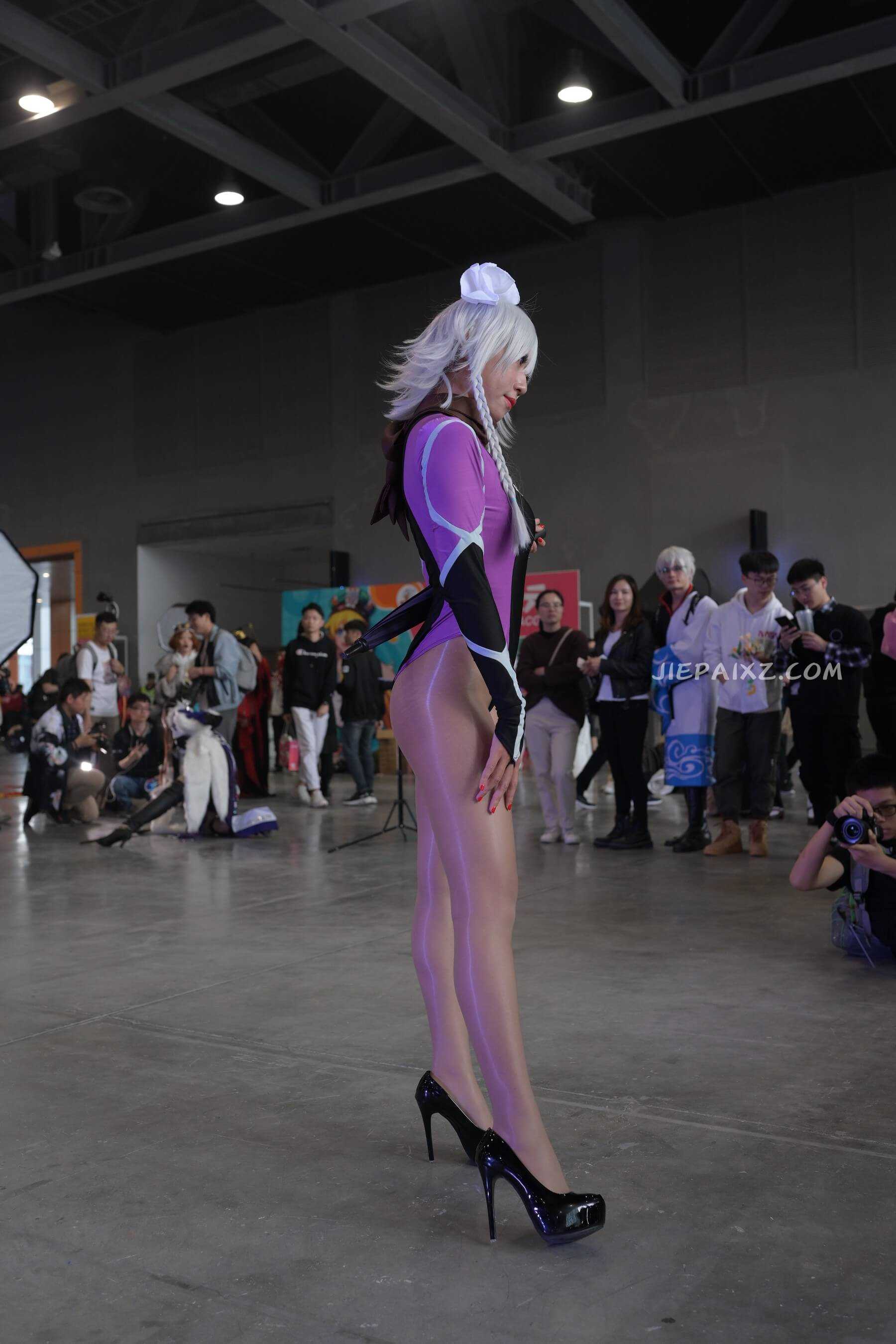 cosplay美眉 【套图+视频】