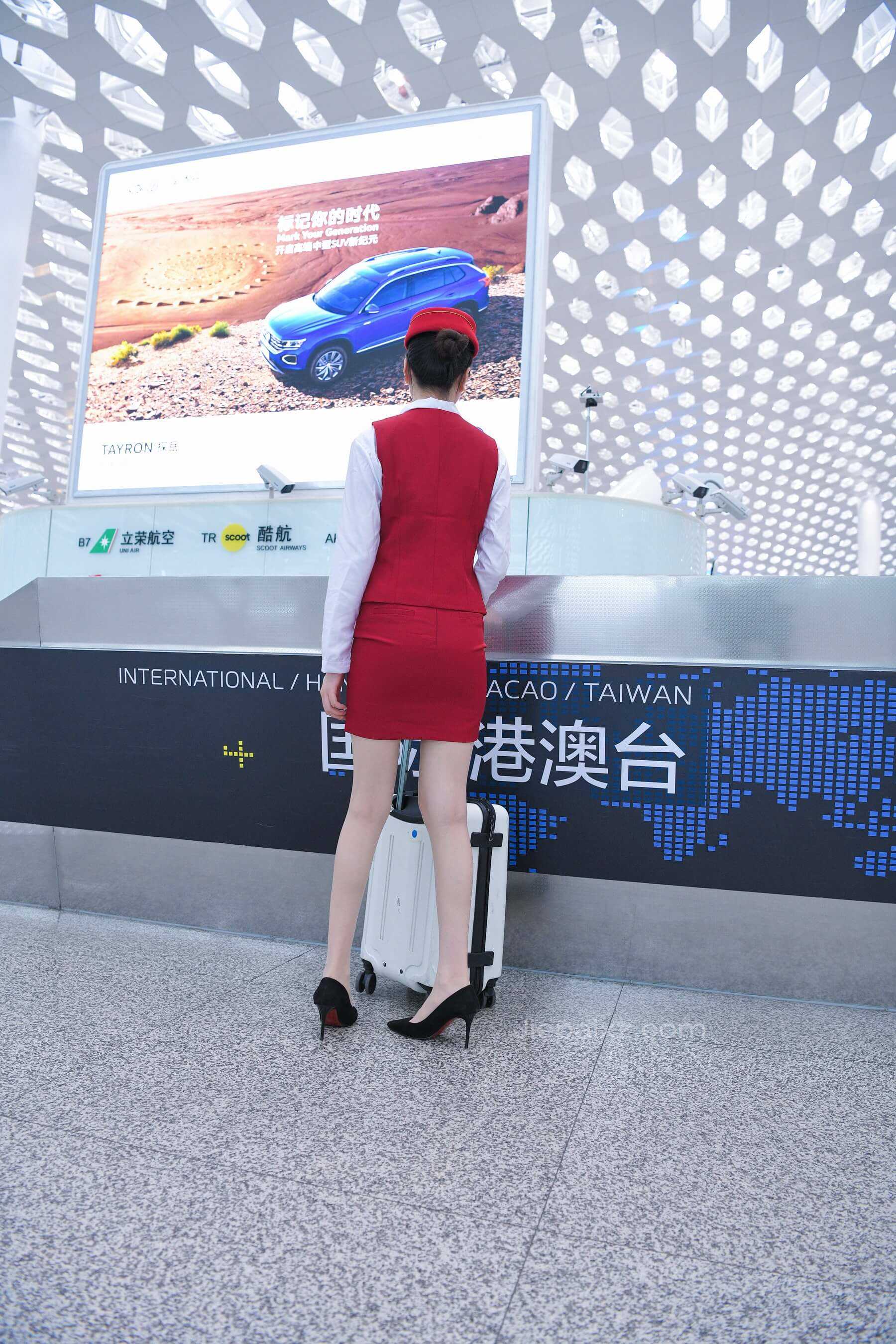 摄神&二表姐空姐，超薄肉丝，机场篇【套图+视频】