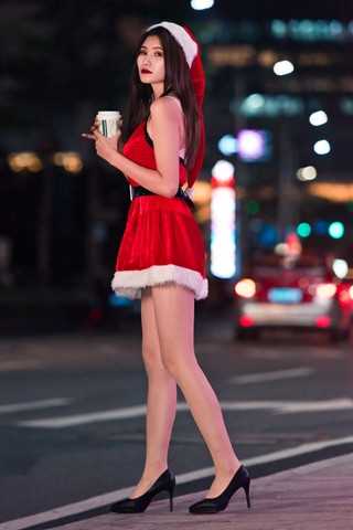 御风街拍&寒风中的极品肉丝圣诞美人婷婷 【套图+视频】