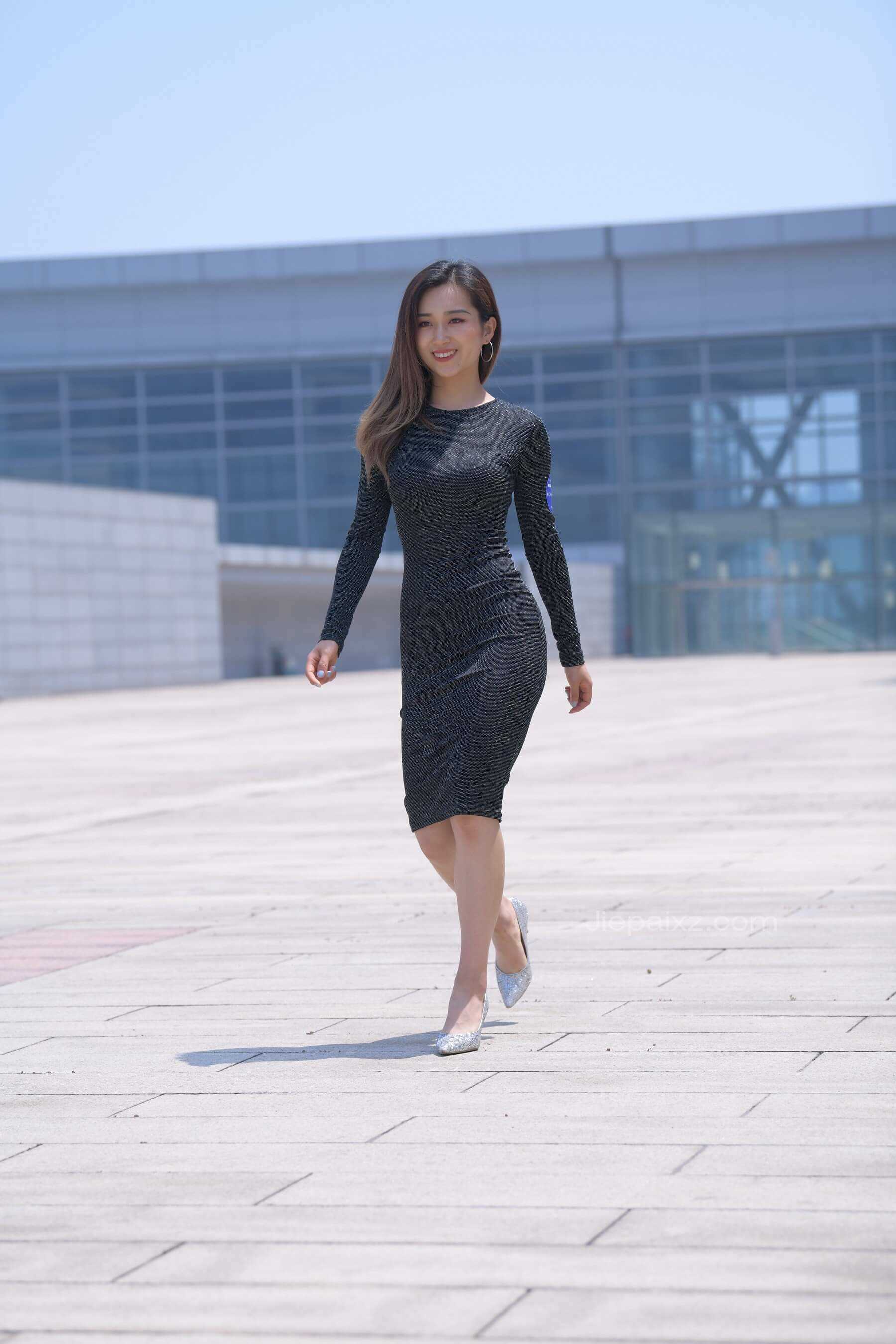 红石&超性感包臀裙美女 【套图】