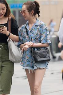 牛子衣的长腿小姐姐3A668[606M]