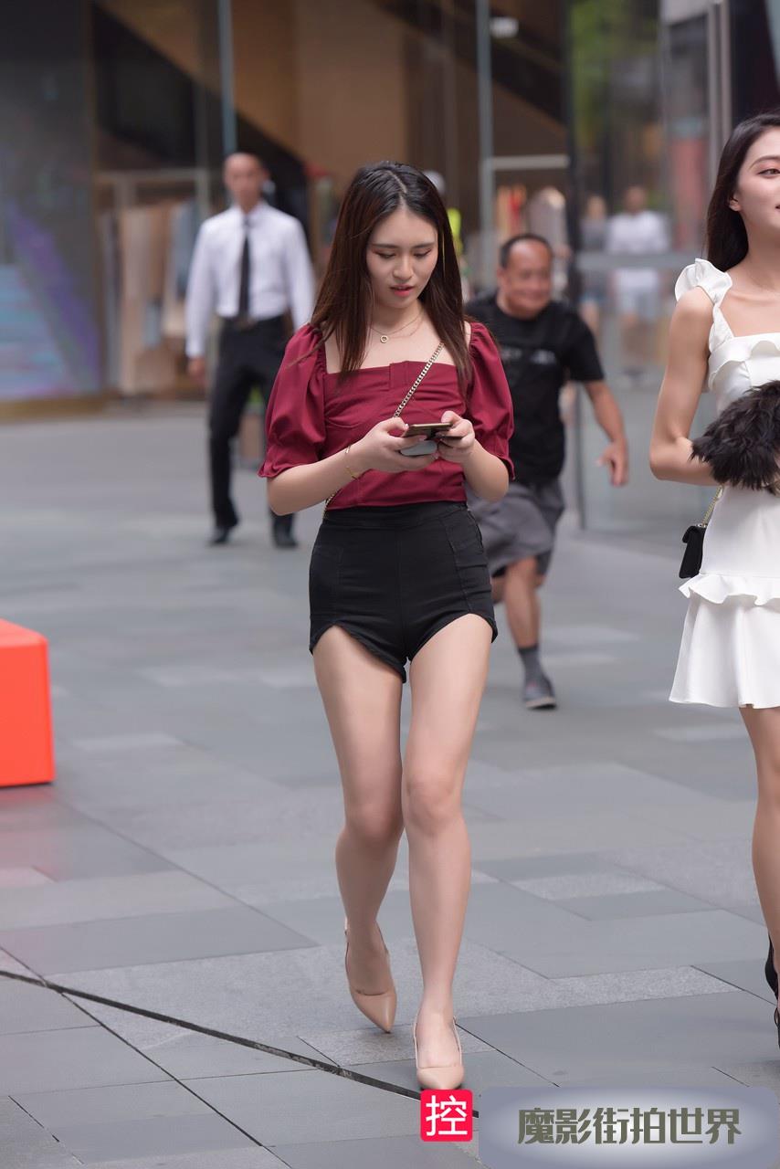 这裤子好紧呀3A461[823M]