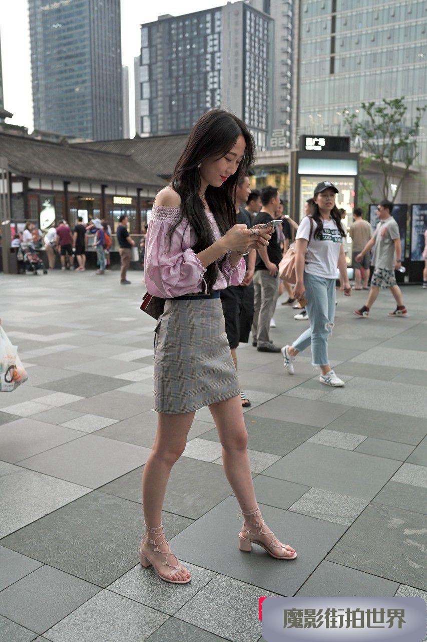 美女的高跟凉鞋好特别3A648[678M]