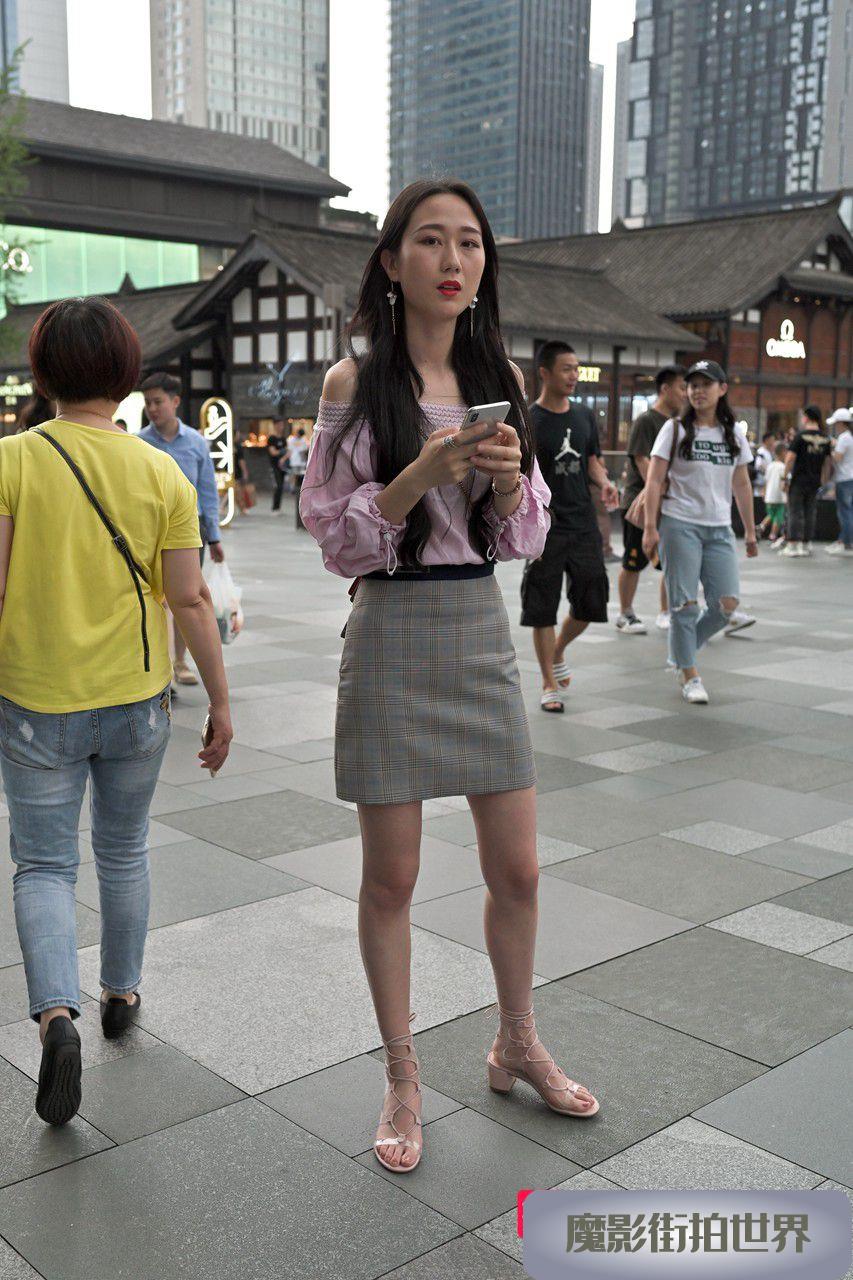 美女的高跟凉鞋好特别3A648[678M]