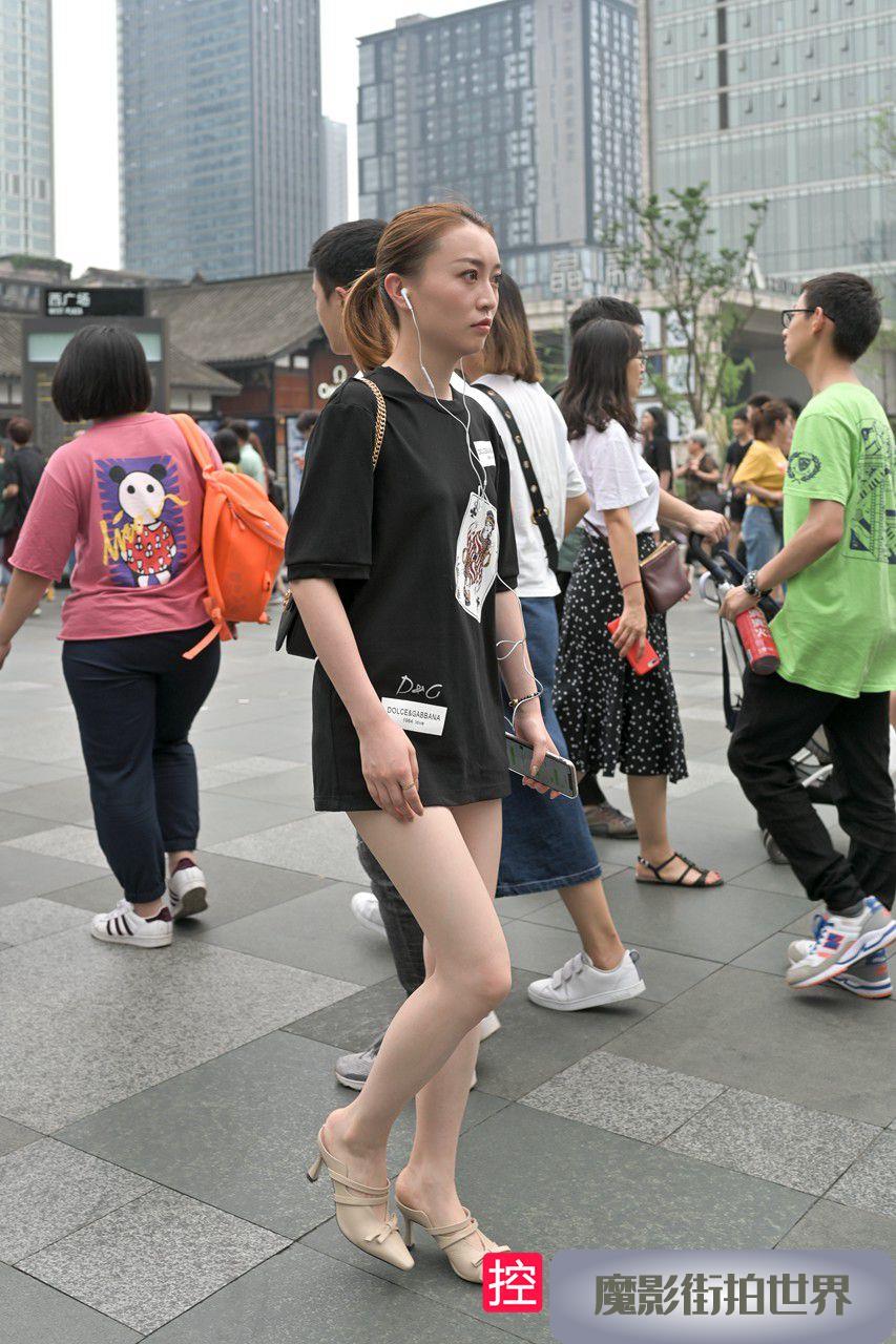 下装消失的高跟美腿美女3A625[509M]