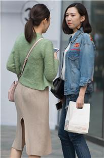 短裙饱满PP美女倩影3A429[155M]