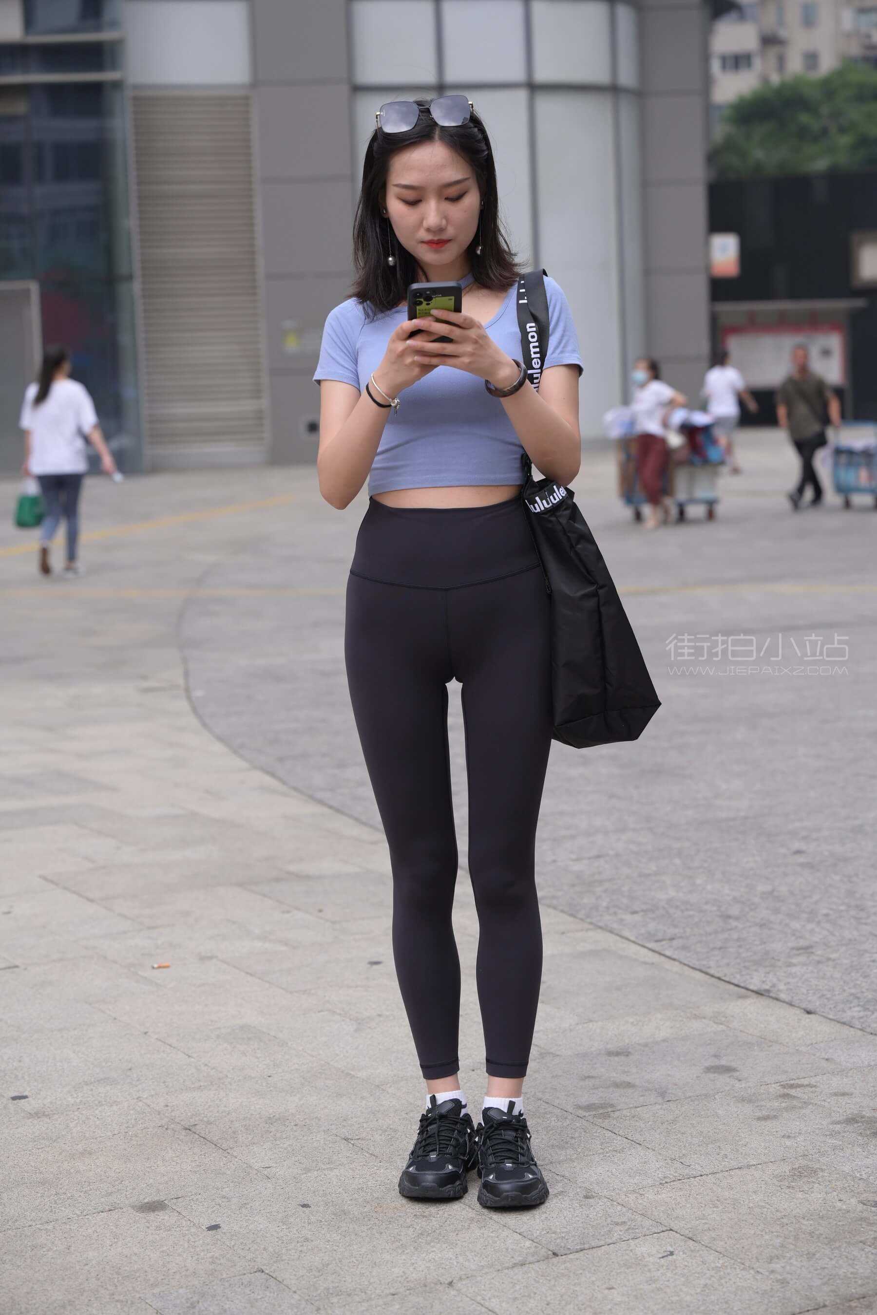 黑色瑜伽裤女孩 【图片➕视频】