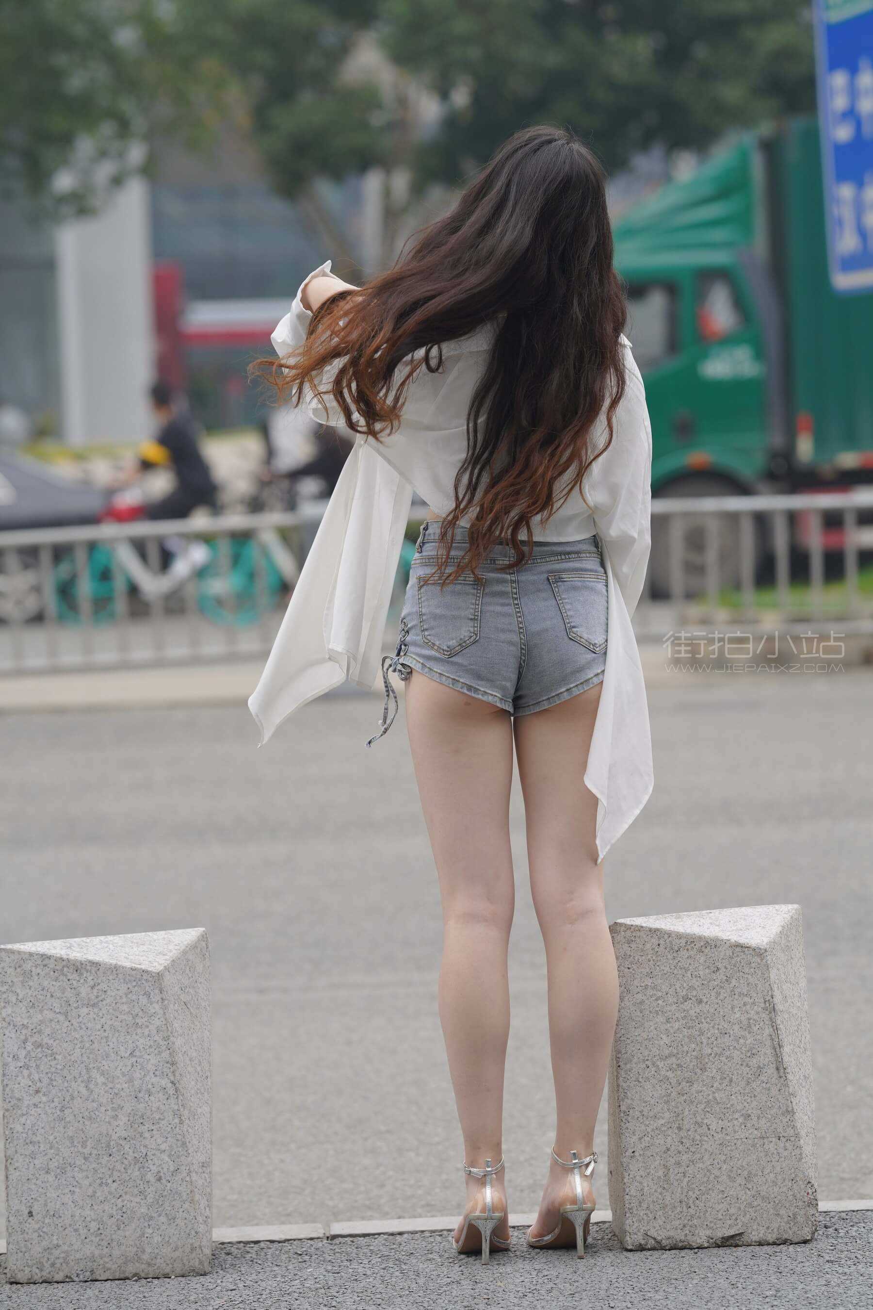 [凯恩专区] 大长腿美女 【图片➕视频】