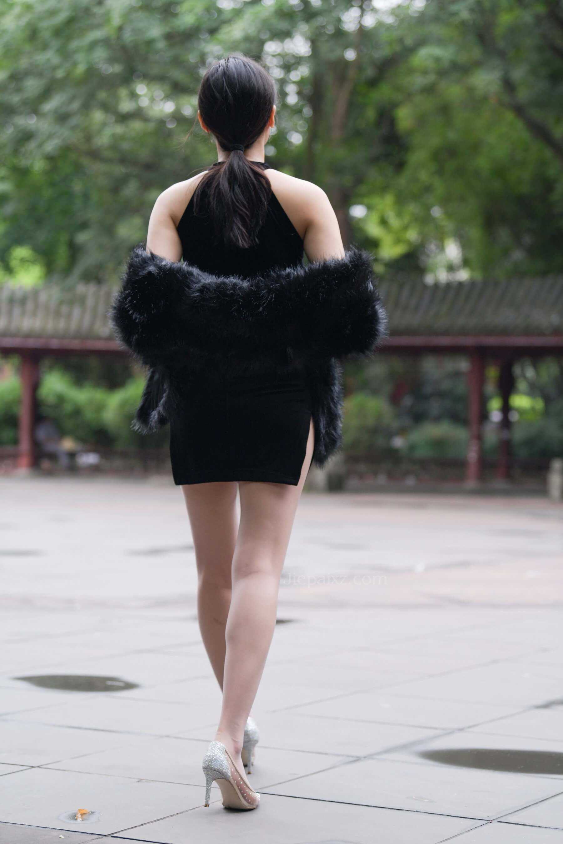 性感黑色短裙丝袜美女 【图片➕视频】