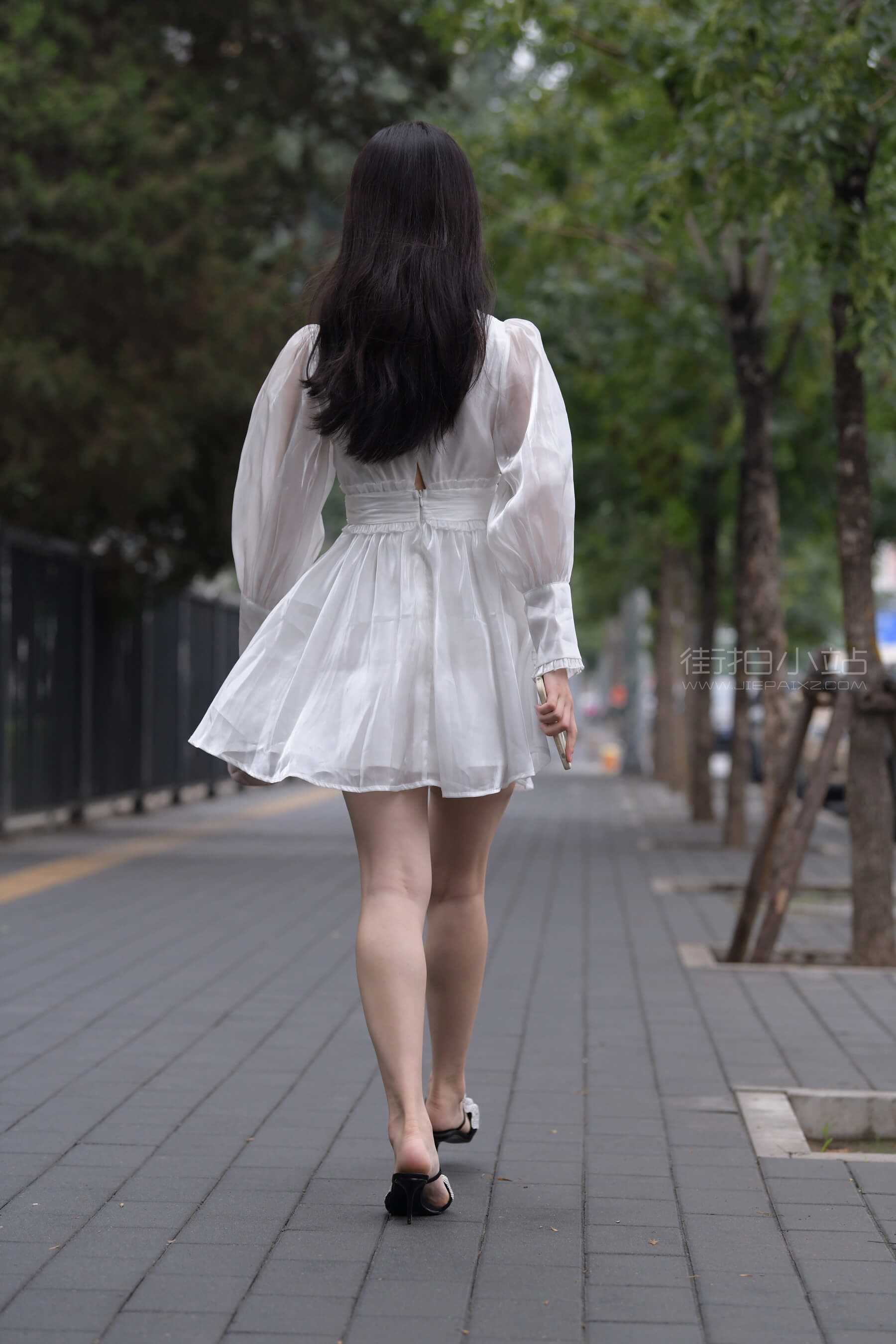 [一始专区] 白裙美女
