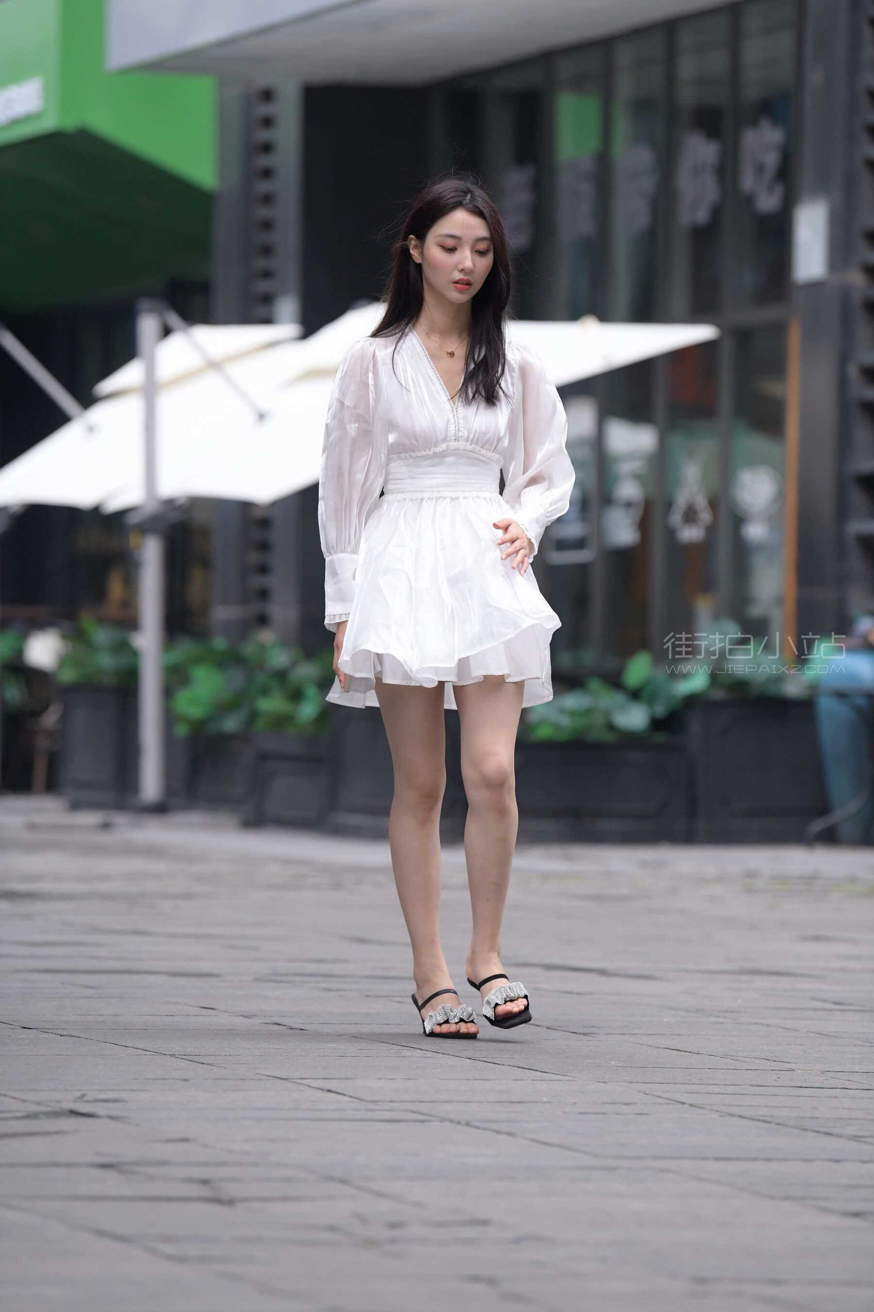 [一始专区] 白裙美女