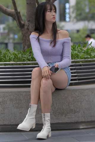 [一只麋鹿专区] 蓝色牛仔热裤美女