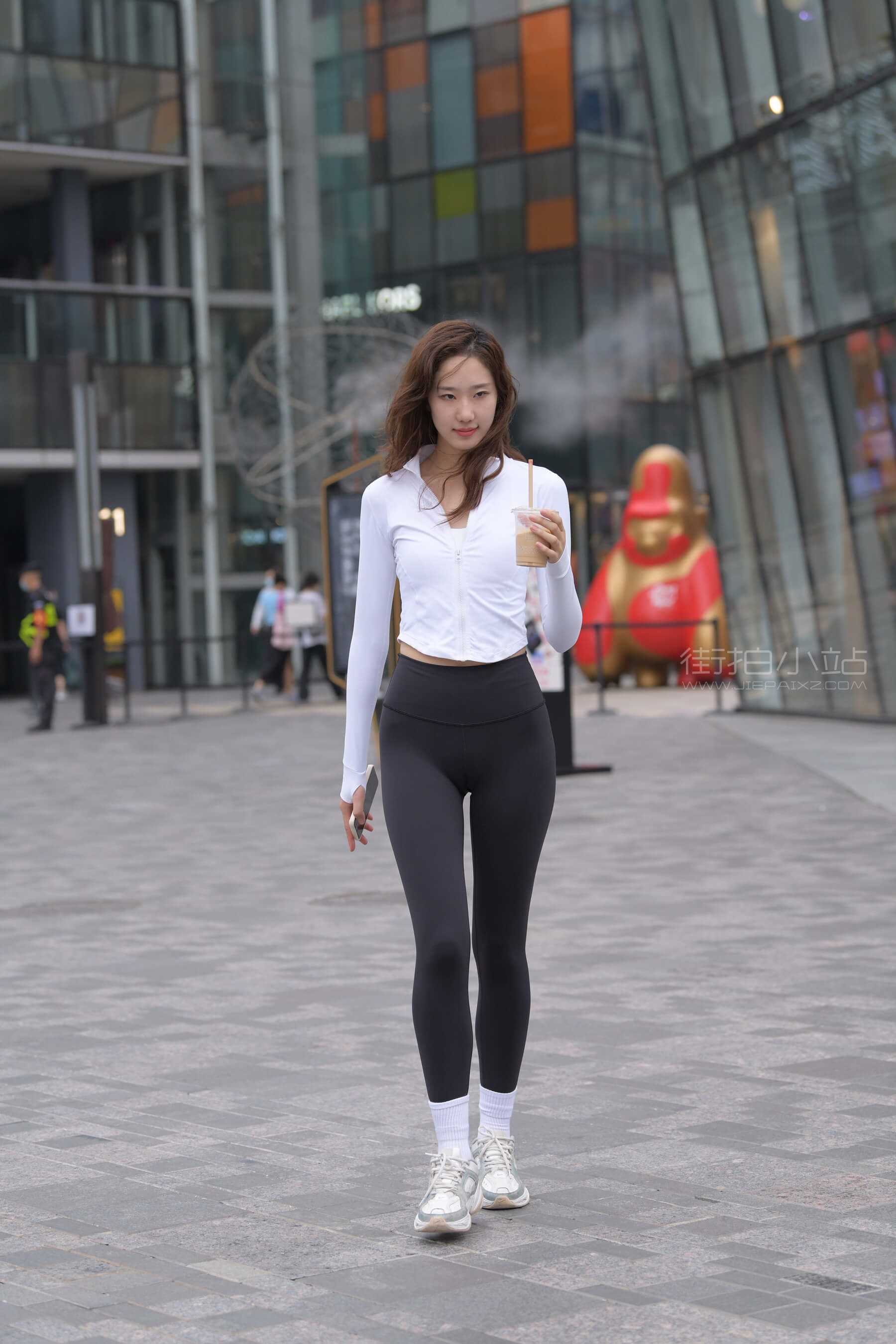 [一只麋鹿专区] 黑色瑜伽裤运动系高挑美女【图片➕视频】