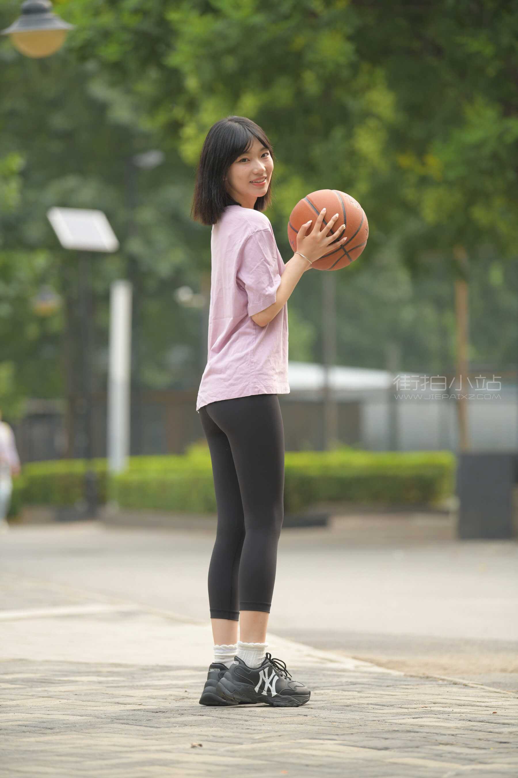 [一始专区] 黑色瑜伽篮球课女孩 【图片➕视频】
